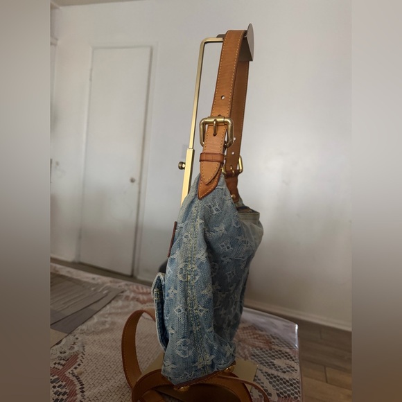 LOUIS VUITTON Denim and Brown Designer Shoulder Bag - Picture 4 of 12